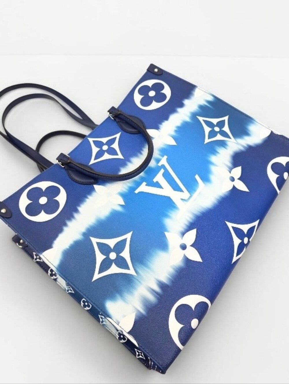 Louis Vuitton Onthego GM Escale Bleu Limited Edition Tote Shoulder Bag - Picture 13 of 16